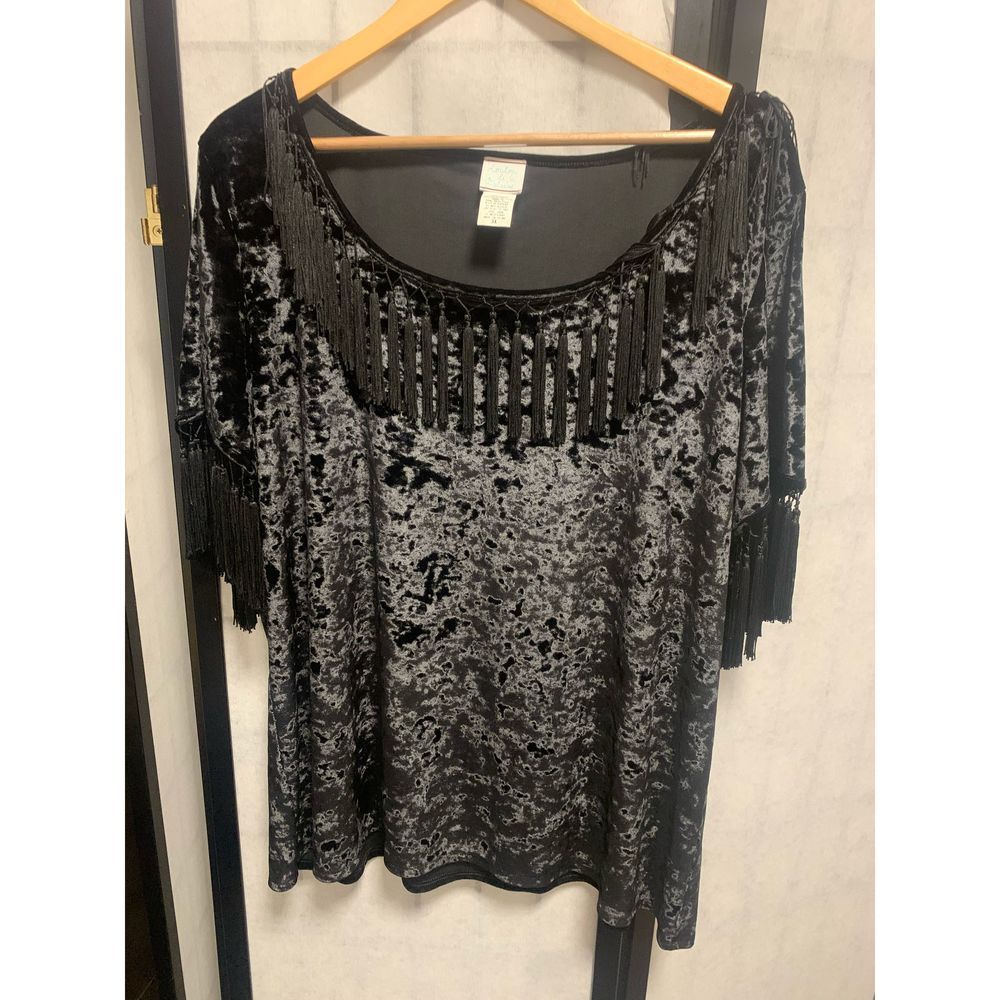 LouLou de la Falaise woman plus size 3 X shirt Exclusive of trim